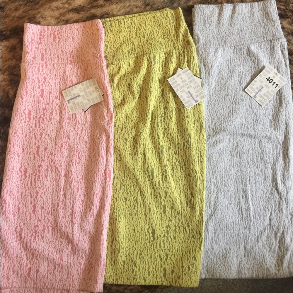 Lularoe Lace Texture Cassie